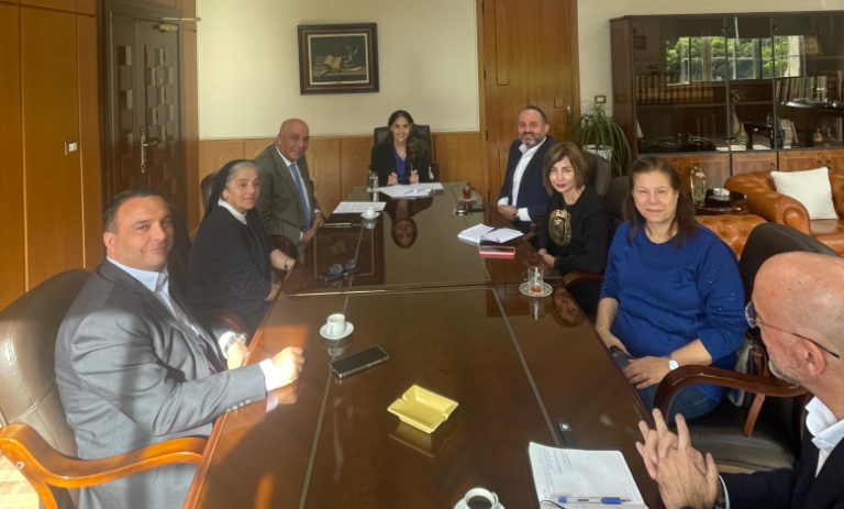 abb2e626d0c7a6da426131cf3fb67c74-780x470